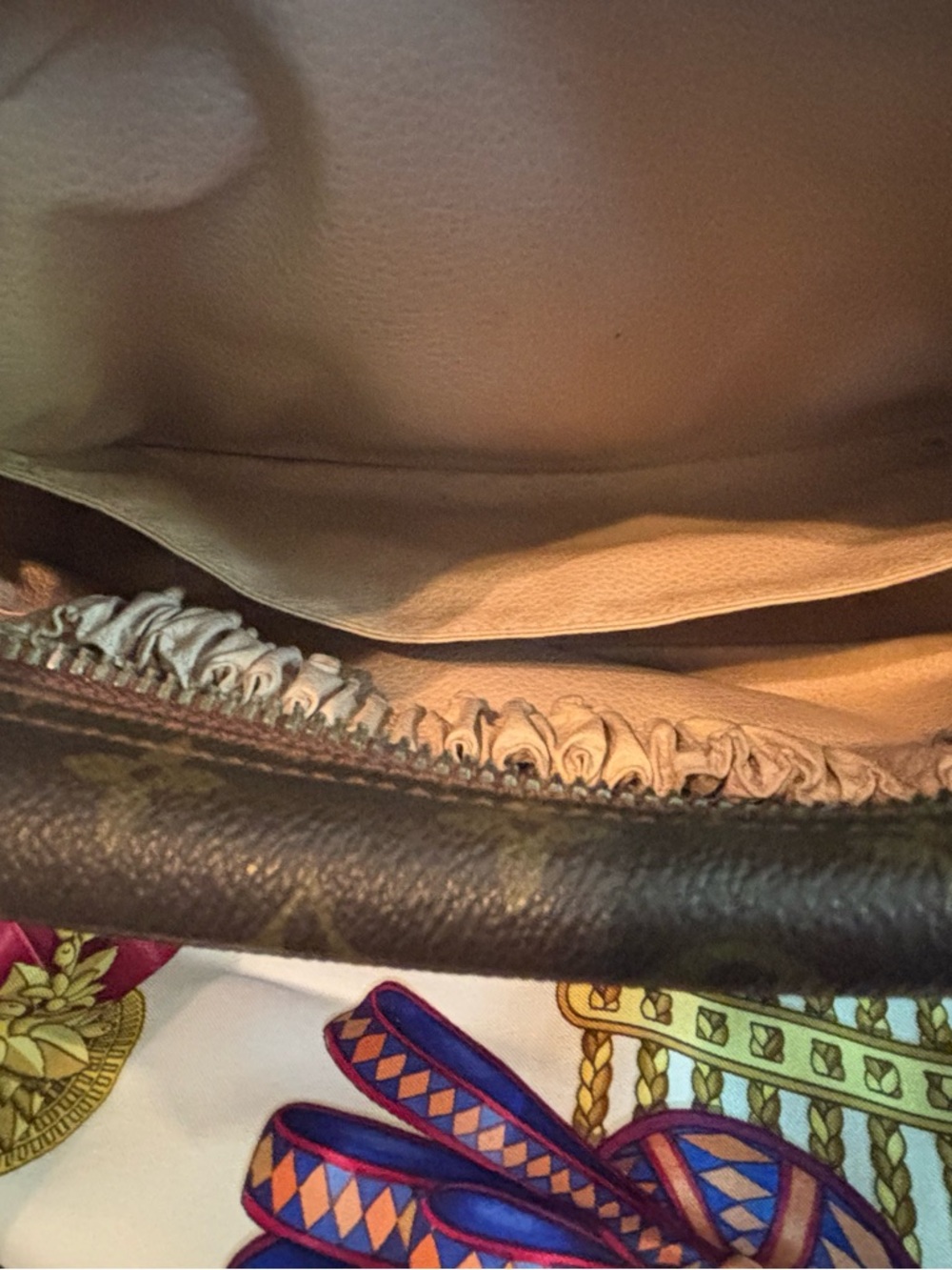 Authentic Louis Vuitton Vintage Trousse Toilette 28 - Excellent Condition - Picture 9 of 14
